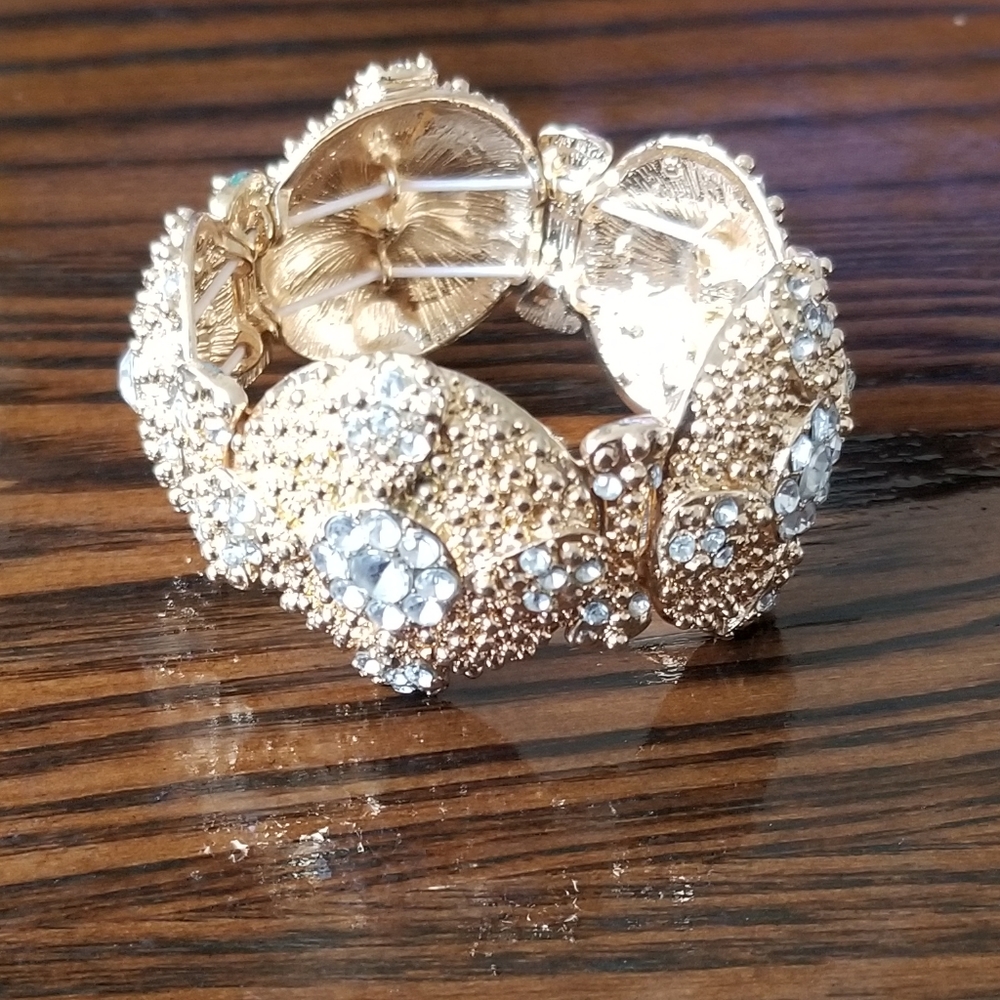 Stretchy Jeweled Bracelet